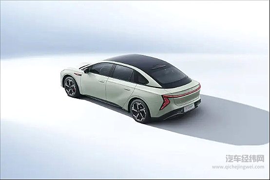 空间、动力优势明显 红旗EH7能否挑战汉EV？