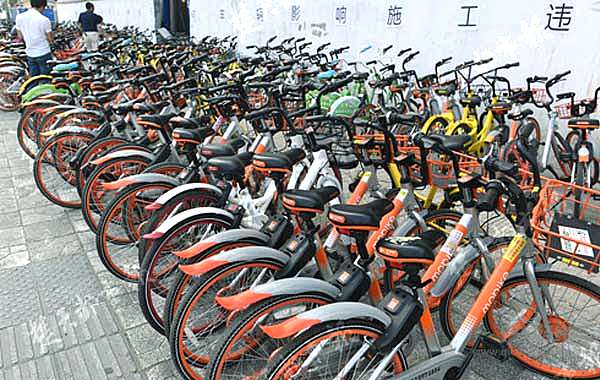 第七届武汉汽车文化节：献给武汉改革开放40周年