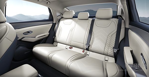 比亚迪秦L登陆北京车展 它有哪些亮点？