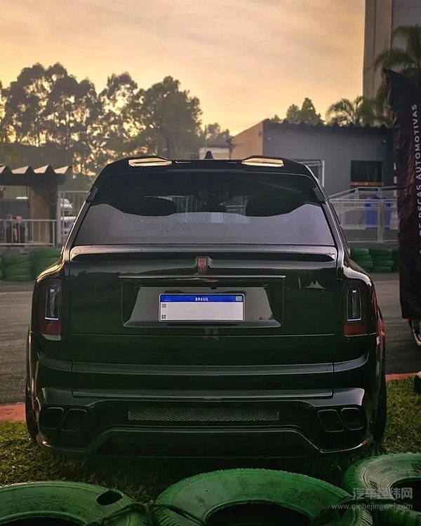 劳斯莱斯库里南MANSORY定制版