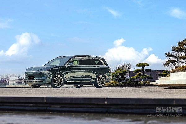 40万级高端SUV二选一 问界M9和理想L9谁能打动土豪？