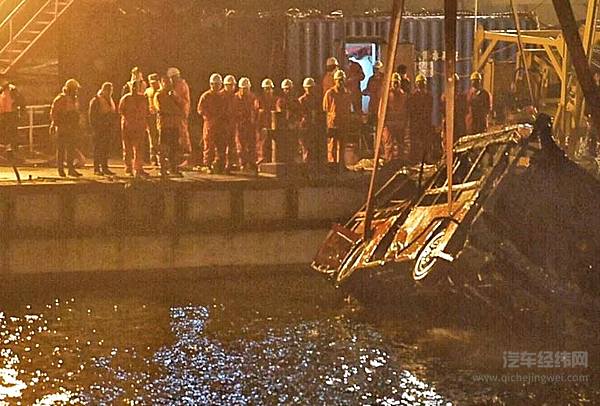 重庆公交坠江事件后，我们的汽车为什么不能安装黑匣子？