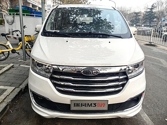 10万出头买宜商宜家的混动MPV 瑞风M3 PLUS HEV不做偏科生