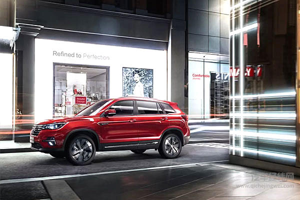 这些自主品牌是一袭华美的袍，里面爬满了虱子