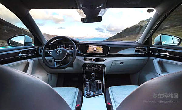 港珠澳大桥正式通车 开什么车过桥比较合适？