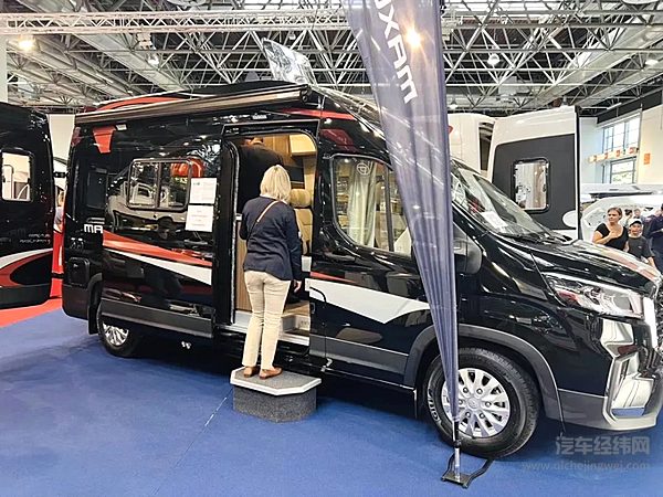 上汽大通MAXUS原厂房车亮相德国杜塞房车展 开启全球旅居生活新篇章