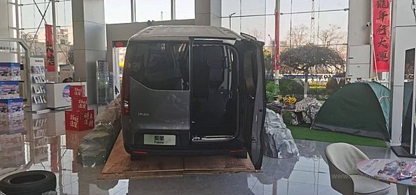 还买MPV？想什么呢！宜商宜家的依维柯聚星不香吗