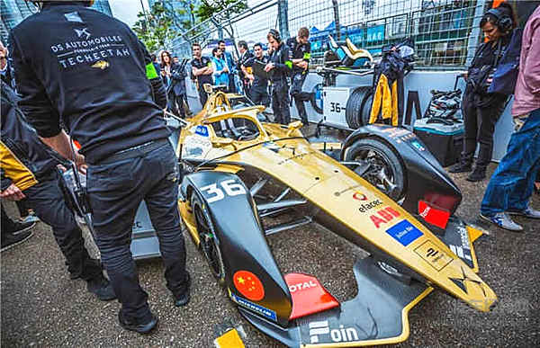 “Formula-E不就是一堆正在甩干的洗衣机在大街上跑？”…… “真香”