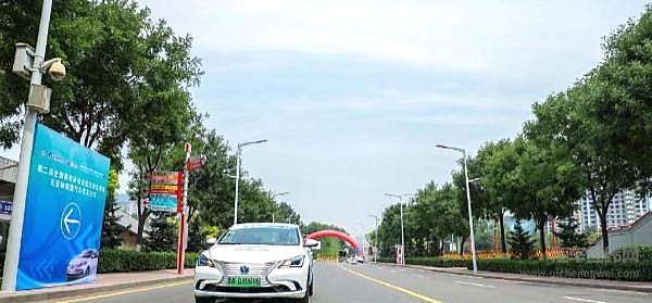 禁售燃油车的脚步越来越近 中外车企加速布局新能源！