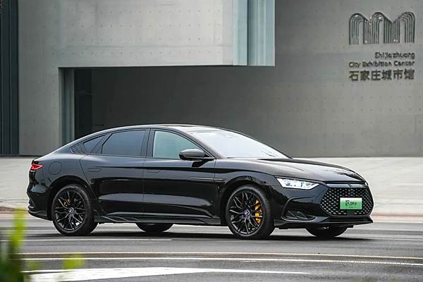 比亚迪汉DM-i冠军版巅峰试驾会——石家庄站