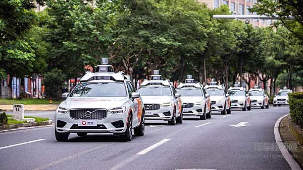 自动驾驶大事不断 降维者生？