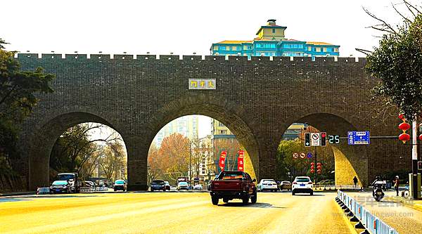 它来了 悍途携山猫打响万里征程第一枪