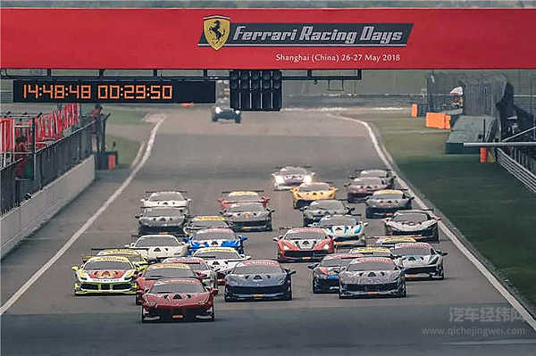 恩佐120周年诞辰 这条法拉利的“时光隧道”竟比张智霖更耀眼