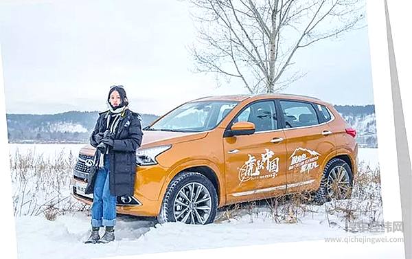 要是不穿两层军大衣，不信你敢来这里耍！