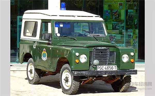 路虎走过70年风雨艰程，每一部车都有自己的故事