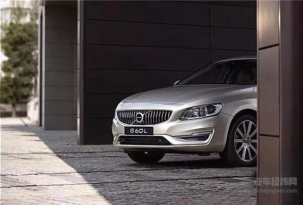 沃尔沃2018款S60L进取版正式上市 27.69万起售