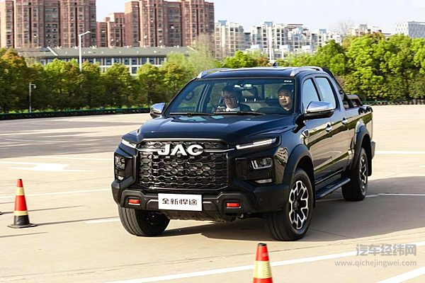 全新悍途领衔亮相 江淮皮卡商乘并举、油电并进 开创新时代