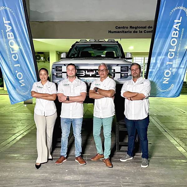 比亚迪皮卡BYDSHARK斩获多米尼加4x4拉力赛冠军