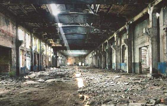 风雨长春 中国第一汽车城的坚持与坚守