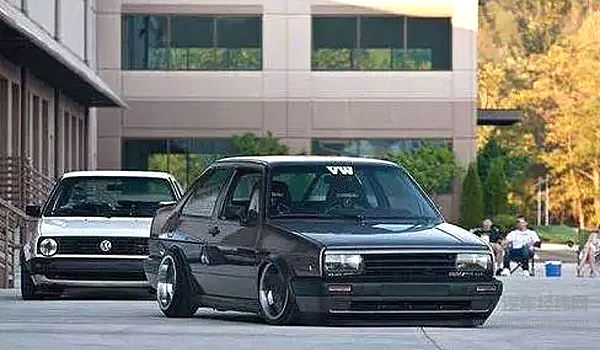 “逝去的捷达 乐队的夏天”都是心底的情怀 纪念我们逝去的青春！