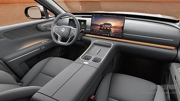 30万级新能源SUV二选一 智己LS8与零跑D19谁更强？