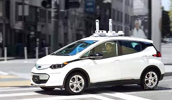 Bob Lutz ：自动驾驶汽车，其实一点都不好玩！