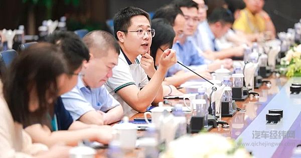 比亚迪人力资源处副总经理荀猛 发言