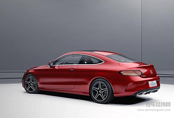 新一代奔驰C级上市：逆水行舟 岂敢摸鱼