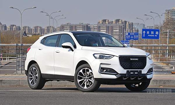  车内社交新玩法 潮派智联SUV哈弗F5瞄准了年轻市场