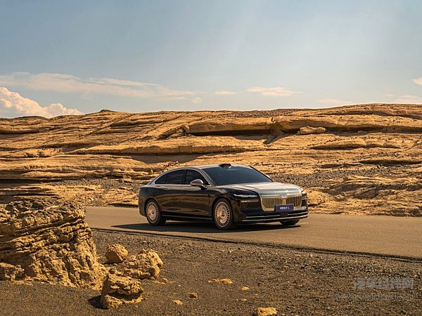 豪华下一步，就是追光！岚图追光L破晓上市，售价27.99万元起