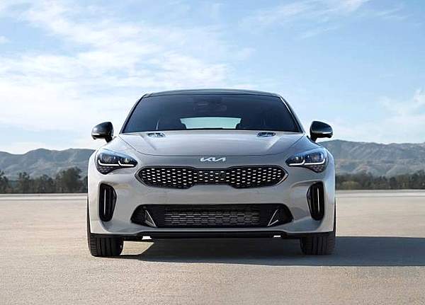 斯汀格天蝎特别版海外亮相 原来现代起亚这么强？