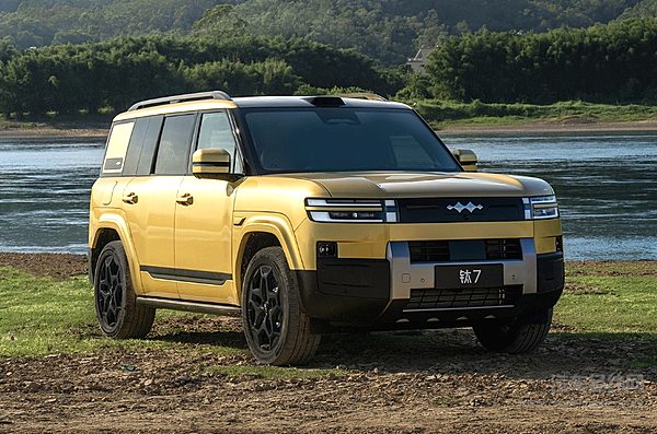 方程豹钛7对比捷途旅行者C-DM 谁更适合轻越野？