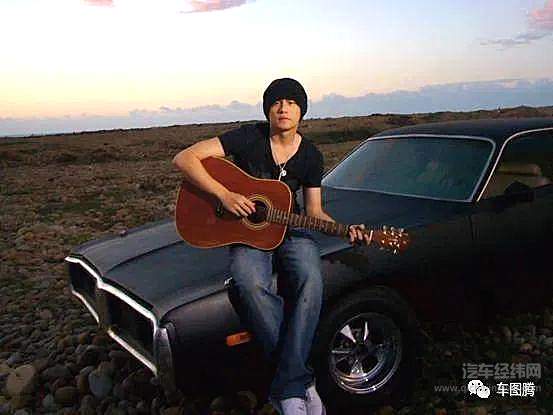 不只Mojito  周杰伦的很多MV都是一场车展