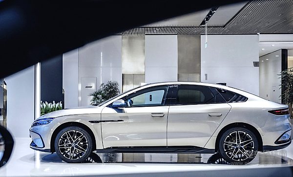 均搭载插混系统 比亚迪汉与风云A9L谁是家庭用首选？