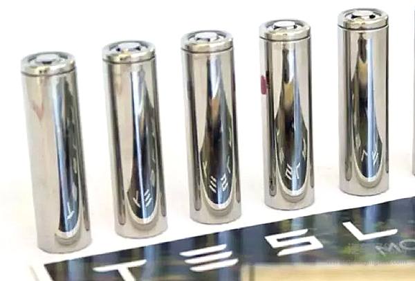 大众一亿美元落注的固态电池，能成为三元锂电池的终结者吗？