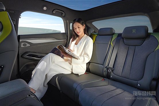 入门即卓越 款款皆超值 2025款宋L EV震撼上市 18.98万元起