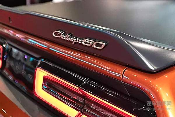 道奇Challenger：同样是过50岁生日 凭啥我就不遭人待见？
