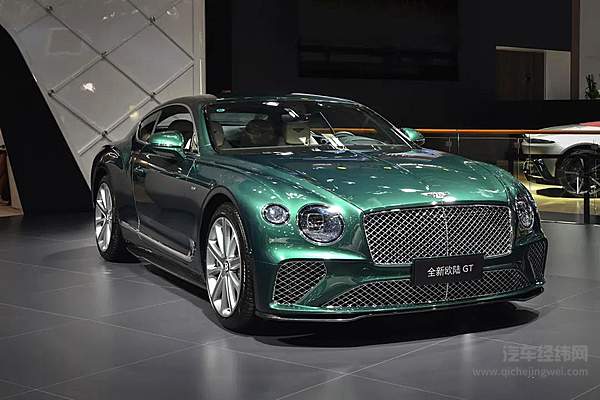 宾利汽车首次携全新产品阵容亮相北京国际车展