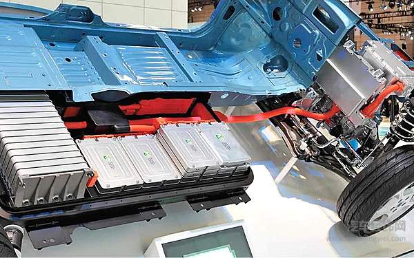 2020年的第一波新能源汽车自燃 来得更早一些