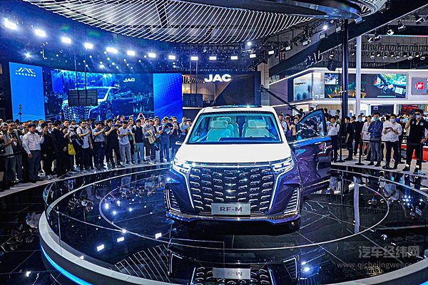 中国品牌首个MPV专属架构 江淮瑞风携五大价值打造新国潮MPV