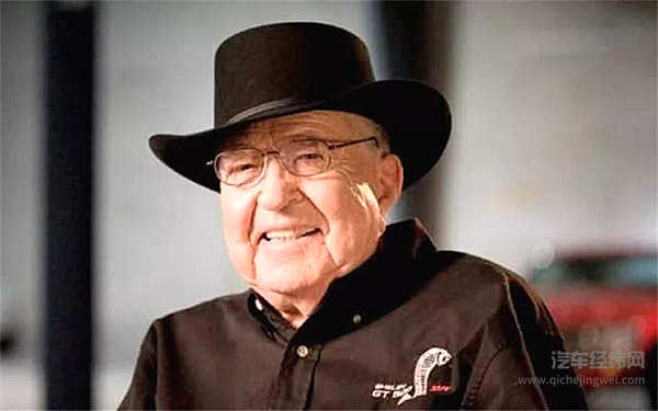 好莱坞为他拍电影，法拉利视他为劲敌。他就是卡罗尔·谢尔比