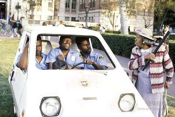 逃过工程师魔掌 量产车那些匪夷所思的设计