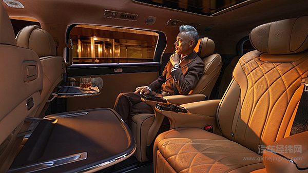 第二代腾势D9带来九大新迭代，上市价35.98万元起