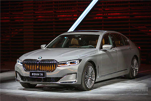 更快更大更亮眼 宝马新7系冲击D级车市场！