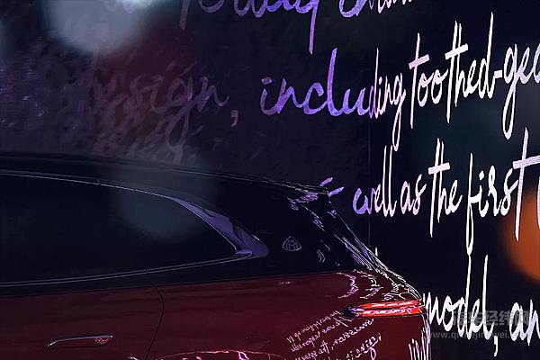 回溯迈巴赫品牌百年传奇 给你一场车轮之上的艺术展