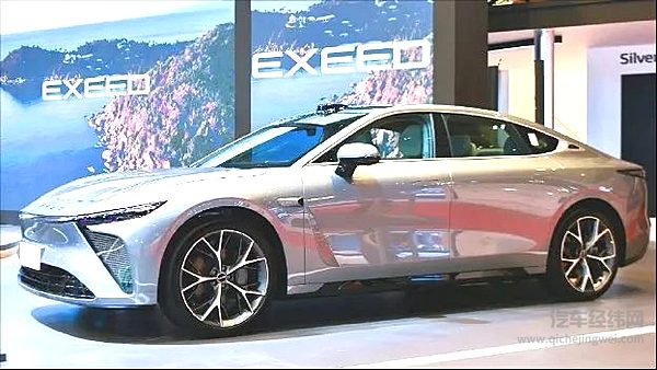 又一款华为系车型 智界S7与问界M7有何不同？