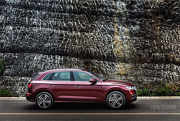 奥迪Q5L开进贵州崖壁 现在的发布会都不走寻常路！