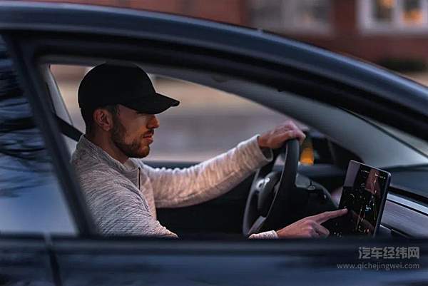 汽车巨头挤破头想占一席 高端新能源真的“香”吗？