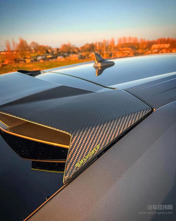 街拍│兰博基尼URUSMANSORY高定版