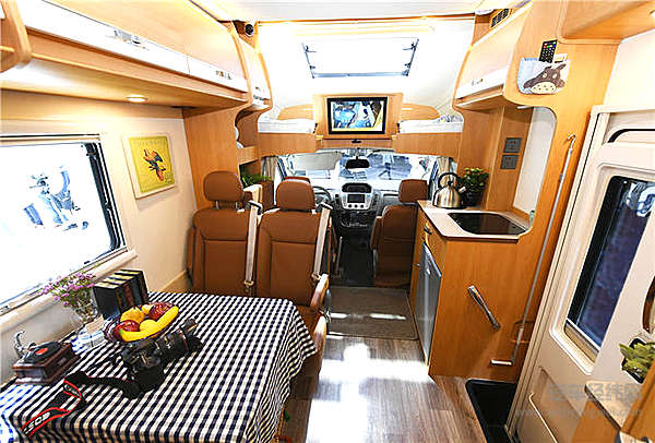 上汽大通布局旅游大消费市场   RV80实现房车智慧出行愿景